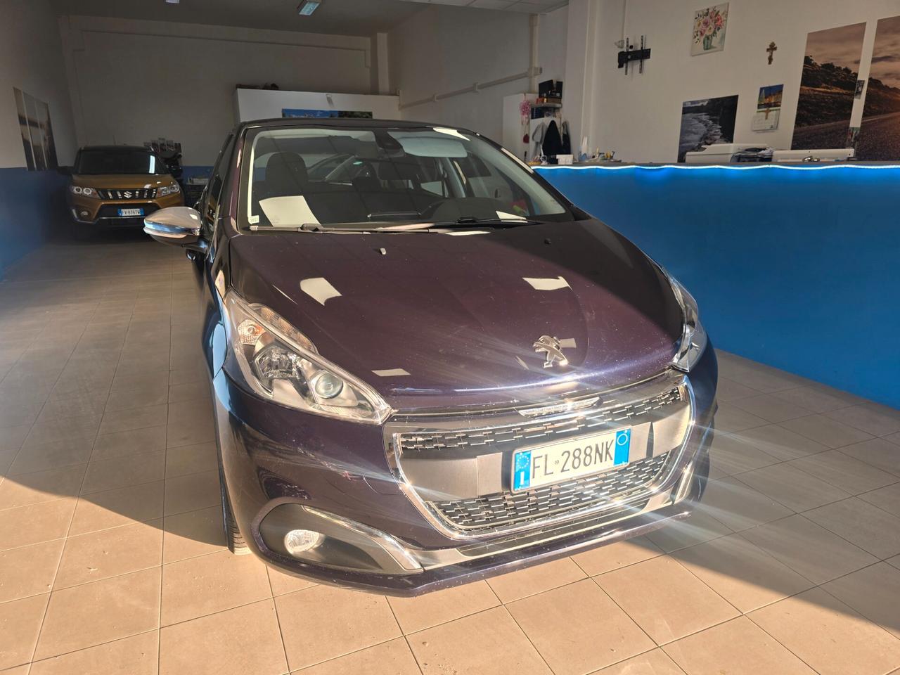 Peugeot 208 PureTech 82 5 porte Allure