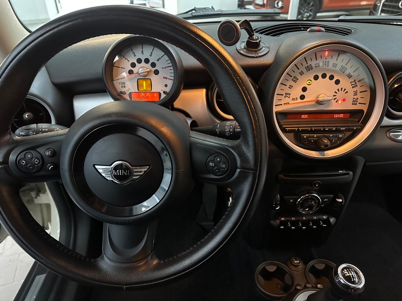 Mini 1.6 16V One (55kW)