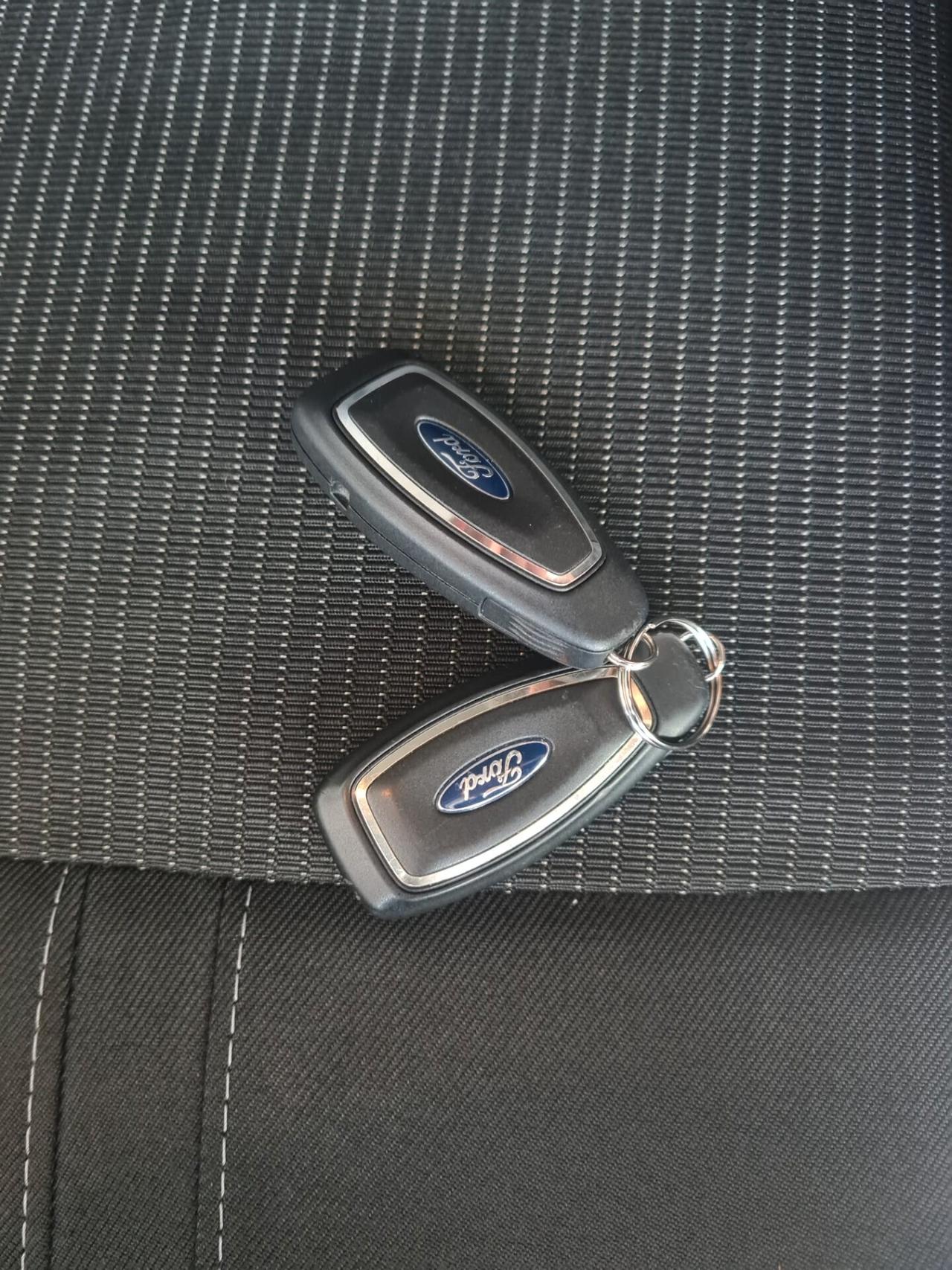 FORD B-MAX 1.4 GPL DEL NORD ITALIA 2015