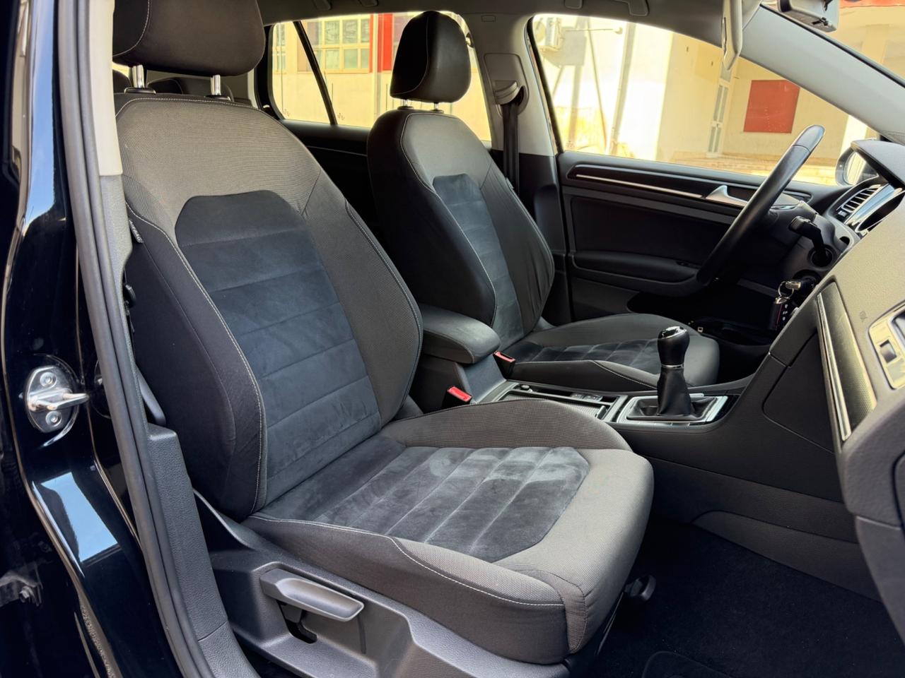 Volkswagen Golf 1.6 TDI 110 CV 5p. Highline BlueMotion Technology