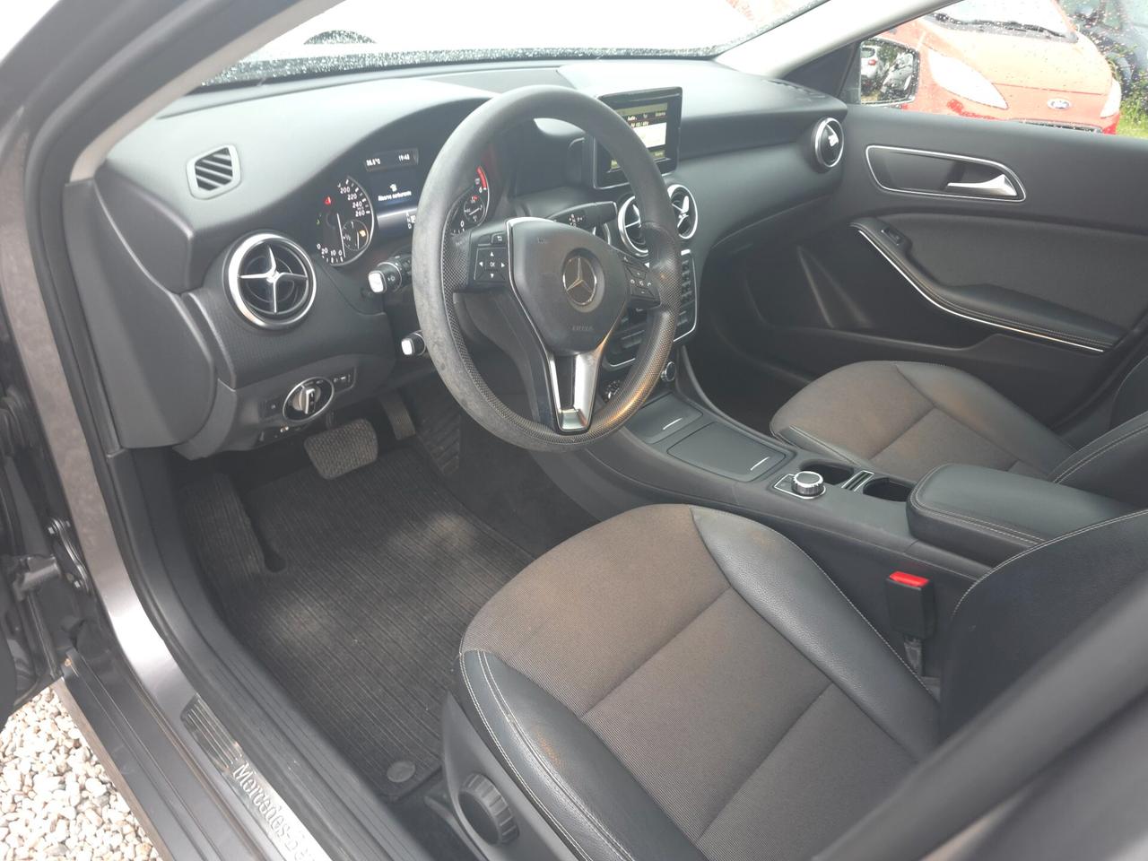 Mercedes-benz A 180 CDI Automatic Dark Night Edition