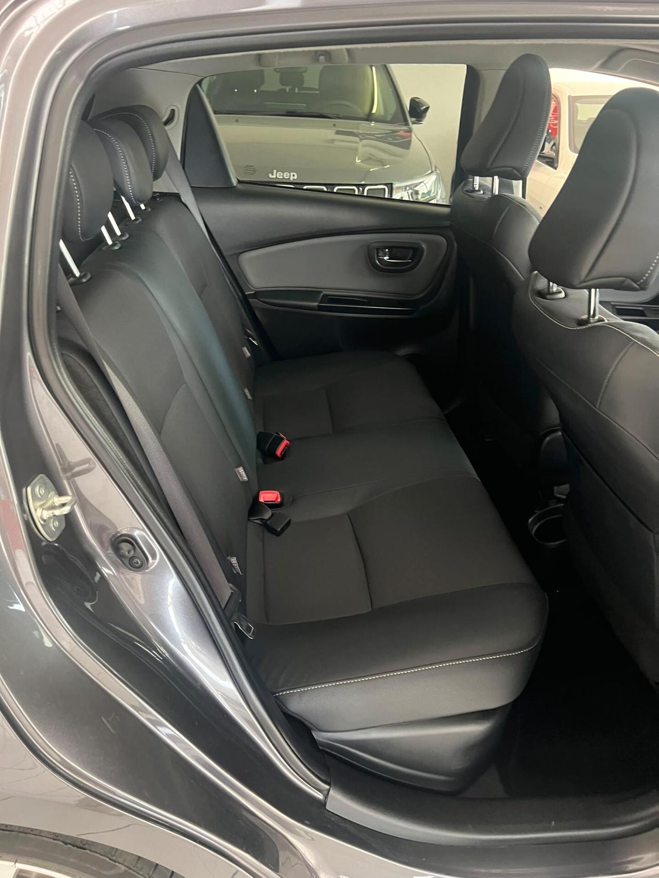 Toyota Yaris 1.5 Hybrid 5 porte Cool