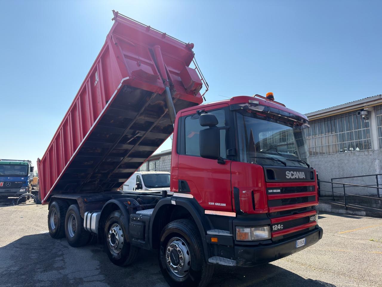 Scania 124c420 8x4