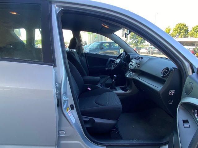TOYOTA RAV 4 2.2 D-4D 136 CV Sol