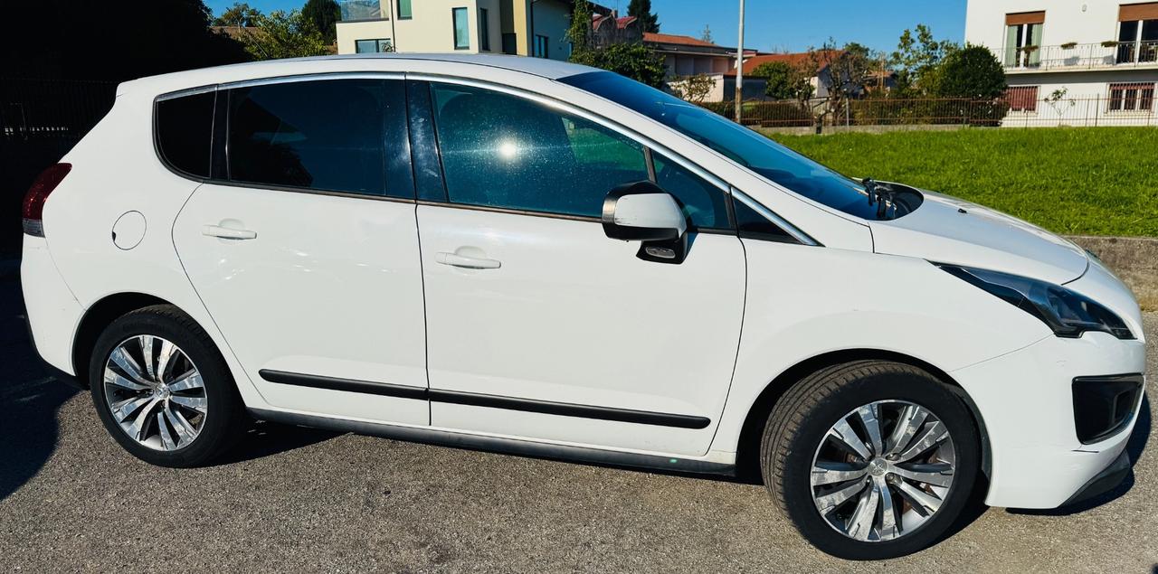Peugeot 3008 2.0 HDi 163CV aut. Allure