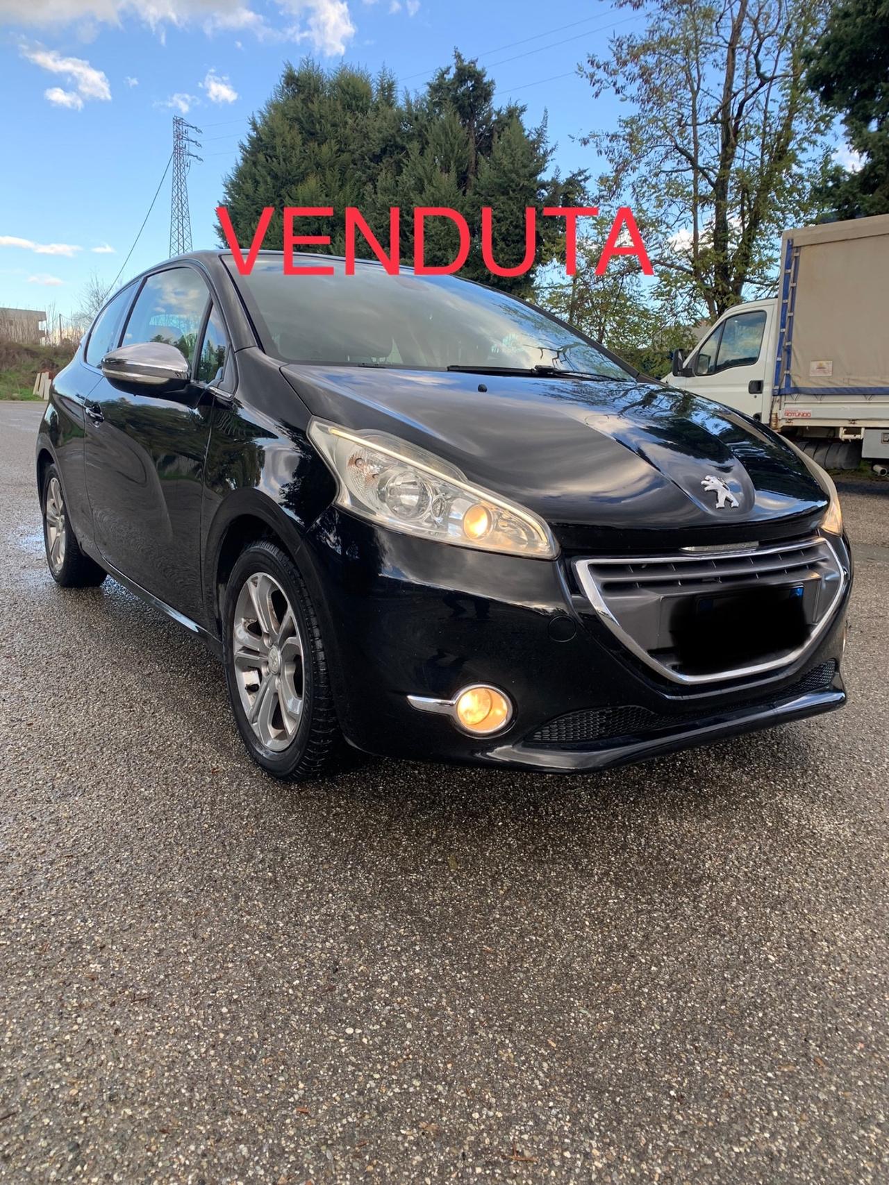 Peugeot 208 1.2 VTi 82 CV 3 porte Allure