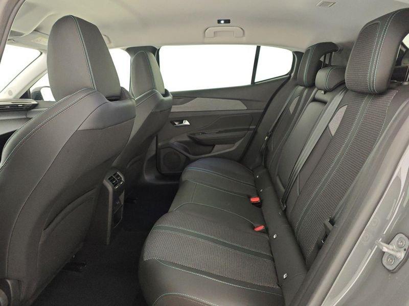 Peugeot 408 Hybrid 145 e-DCS6 Allure
