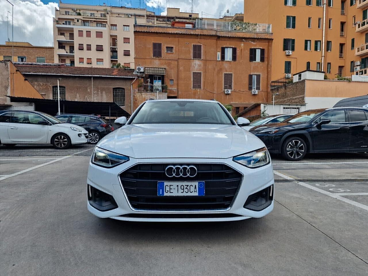 Audi A4 Avant 30 2.0 Hybrid/tdi Business 136cv S-tronic
