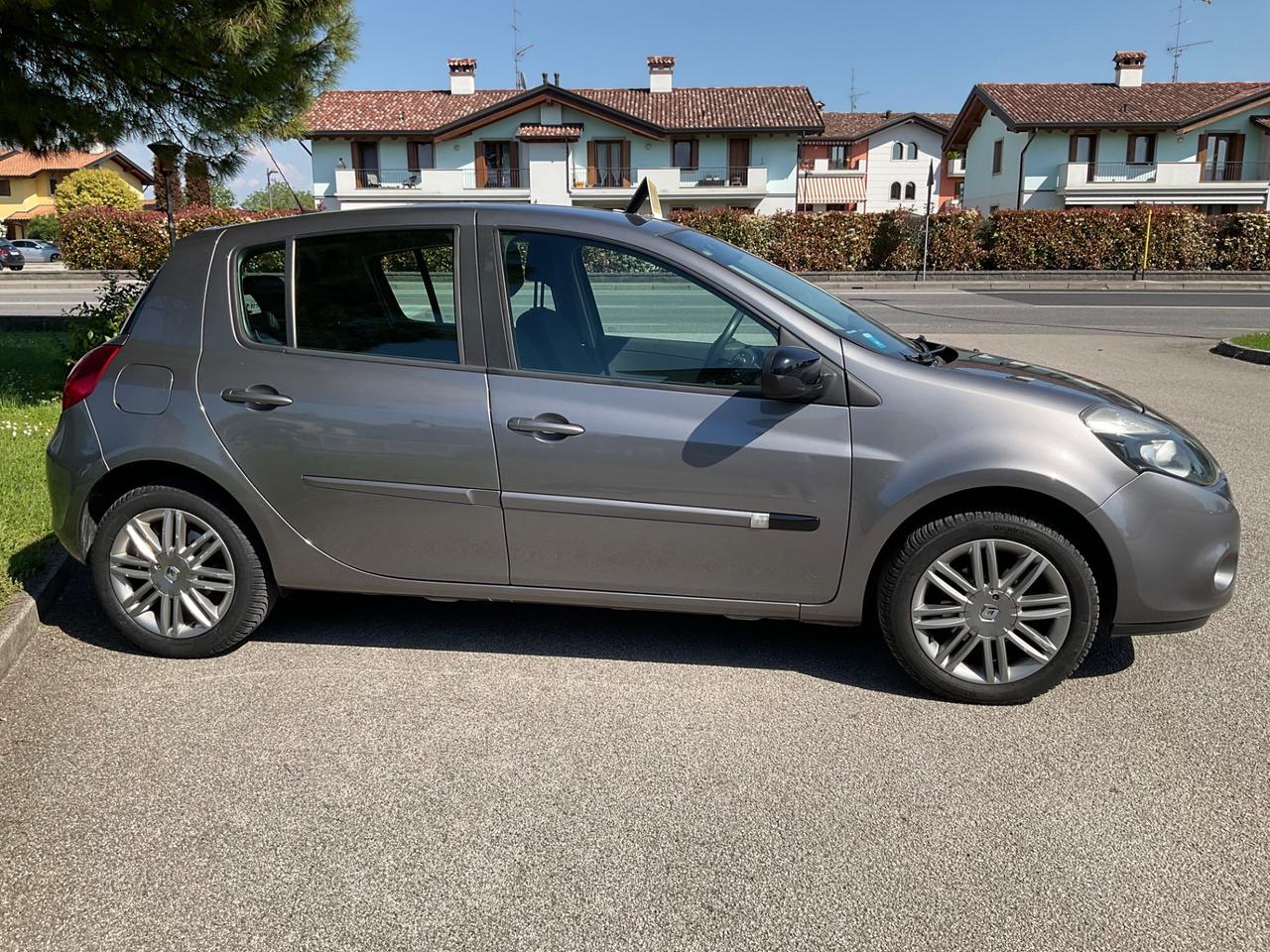 Renault Clio 1.2 16V 5 porte Live!