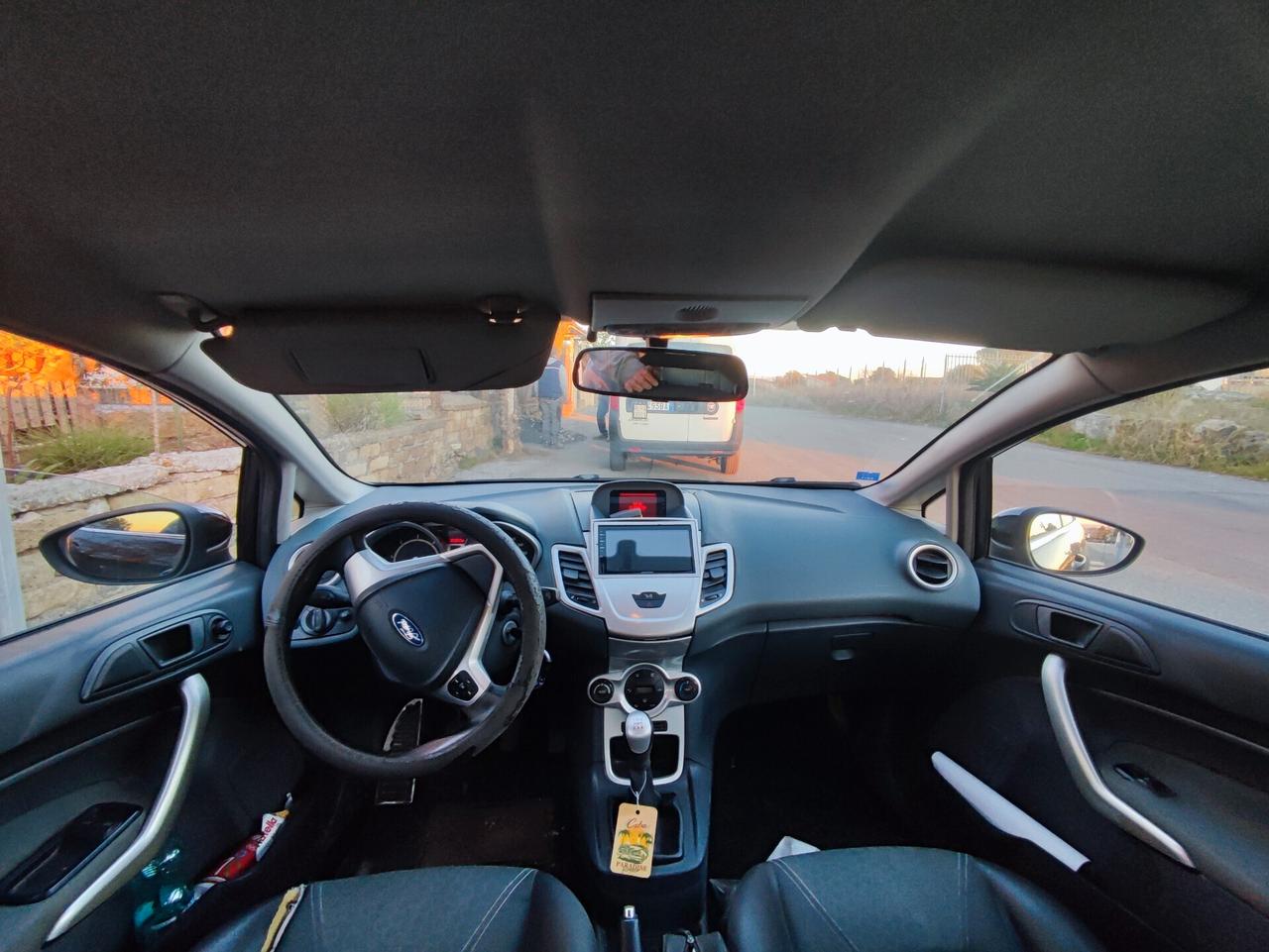 Ford Fiesta 1.4 TDCi 5p. Titanium