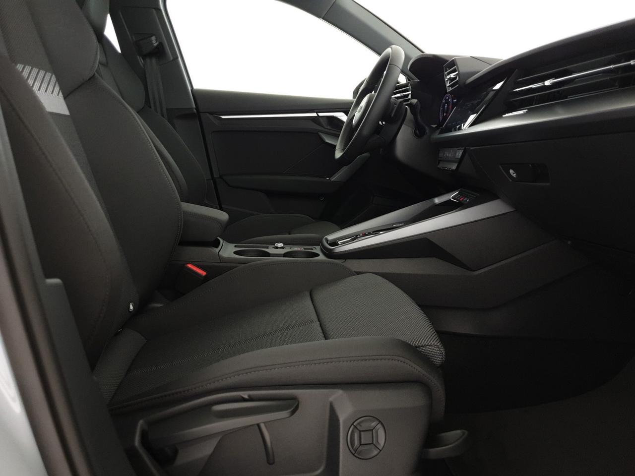 Sportback 2.0TDI 150CV S tronic Business Advanced