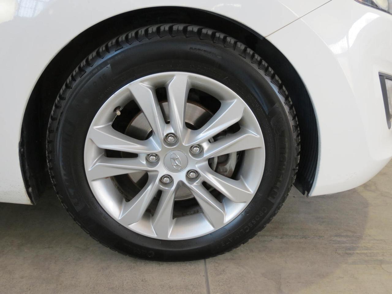 Hyundai i30 1.6 CRDi 110 cv 5p. Comfort A/T