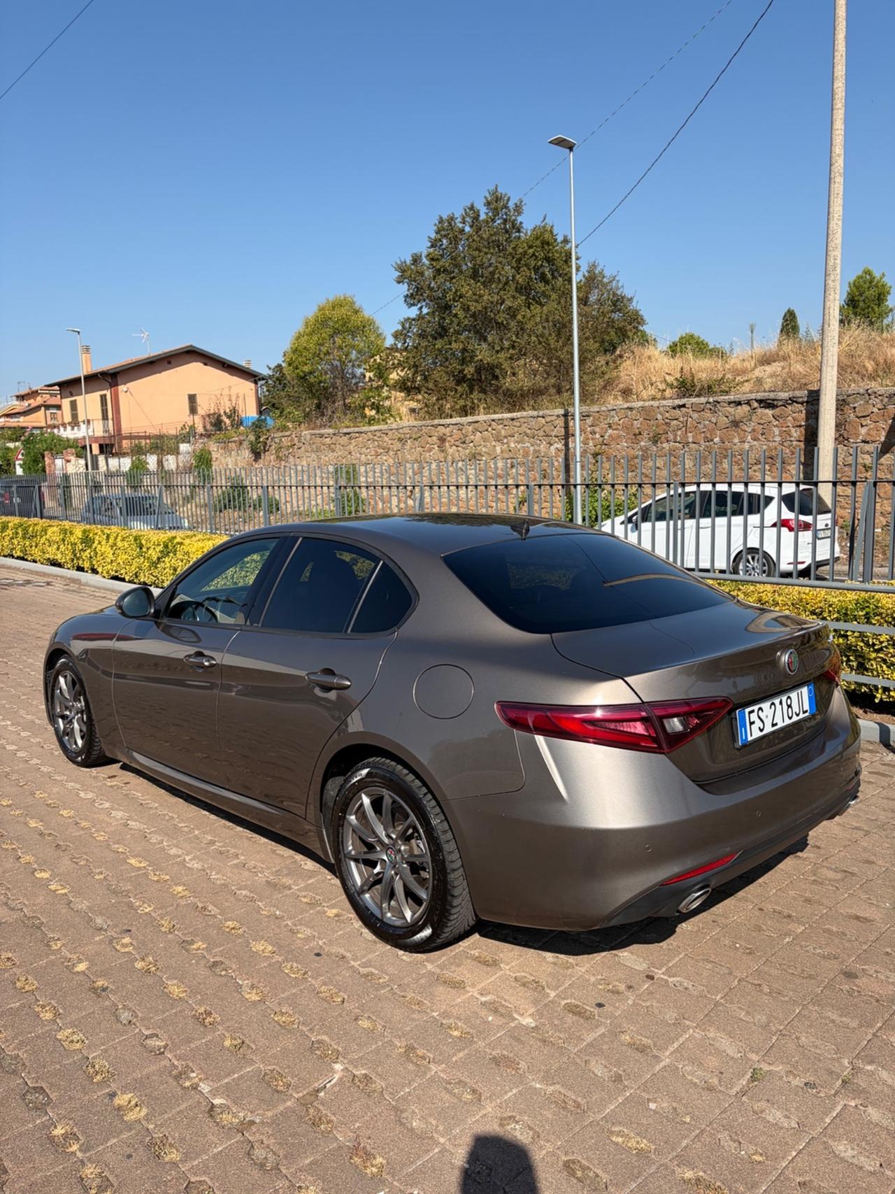 Alfa Romeo Giulia 2.2 Turbodiesel 180 CV Super UNIPRO