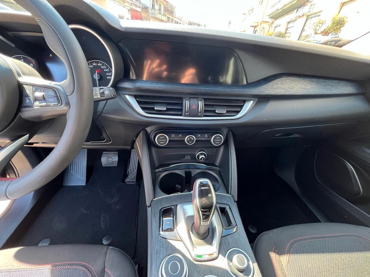 Alfa Romeo Stelvio 2.2 Turbodiesel 190 CV AT8 Q4 Business