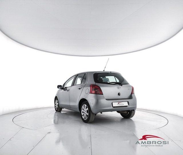 TOYOTA Yaris 1.3 5 porte Sol - PER OPERATORI DEL SETTORE