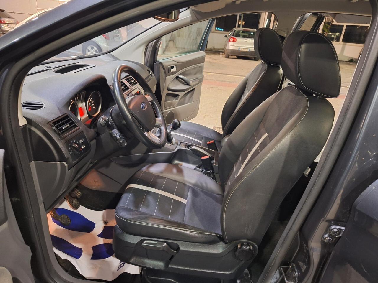 Ford Kuga 2.0 TDCi 136 CV 4X4 Titanium Tetto PELLE TEL CRUIS OTTIMA