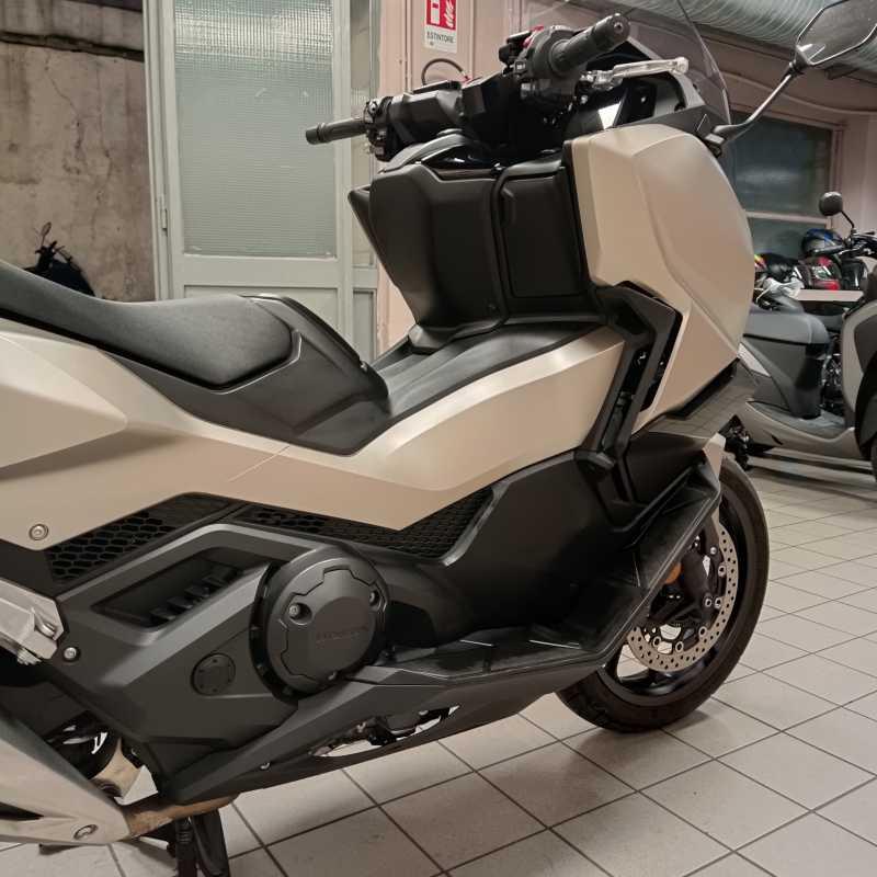 Honda Forza 750 - 2025
