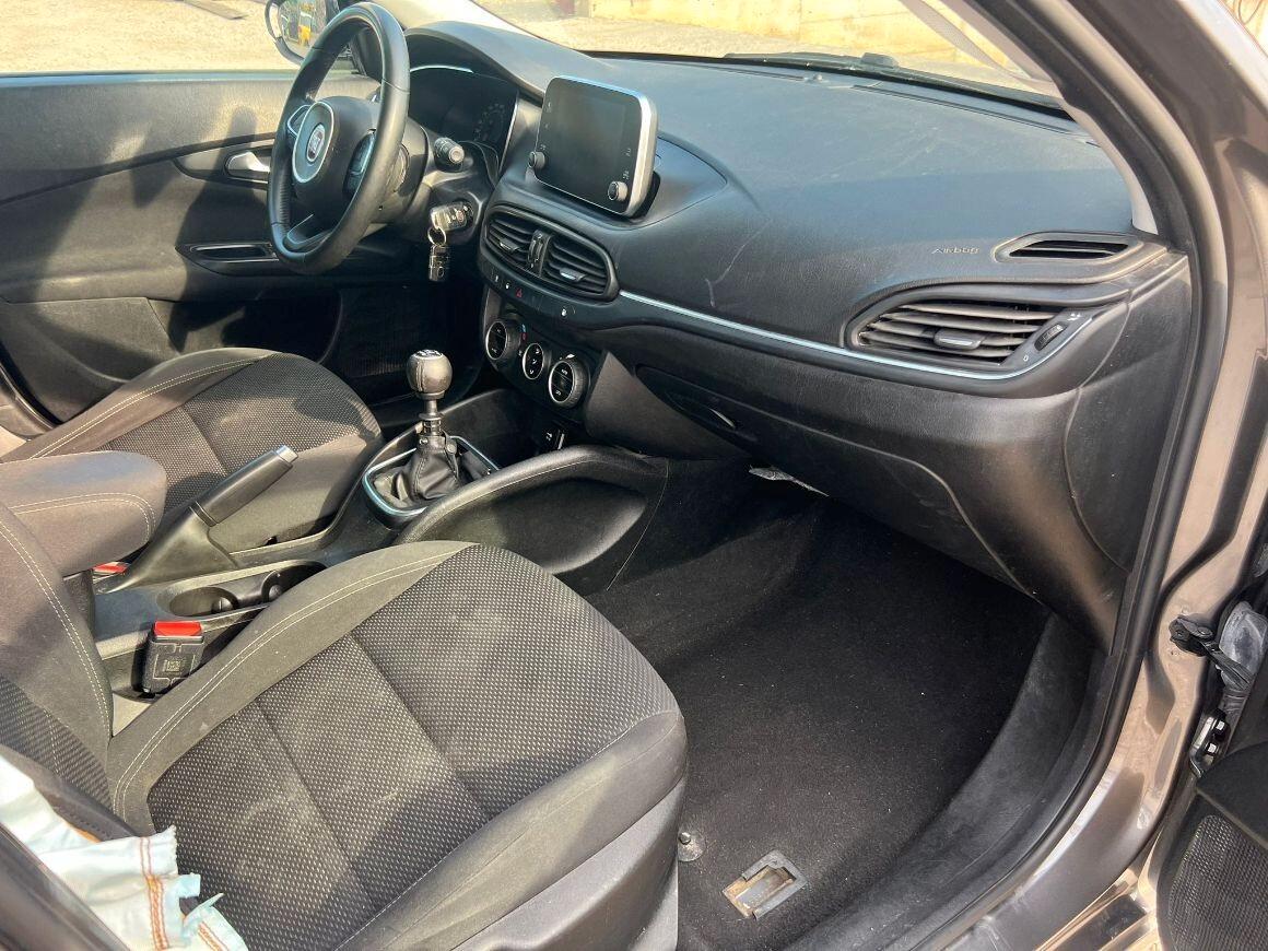 Fiat Tipo 1.4 T-Jet 120CV GPL SW Lounge