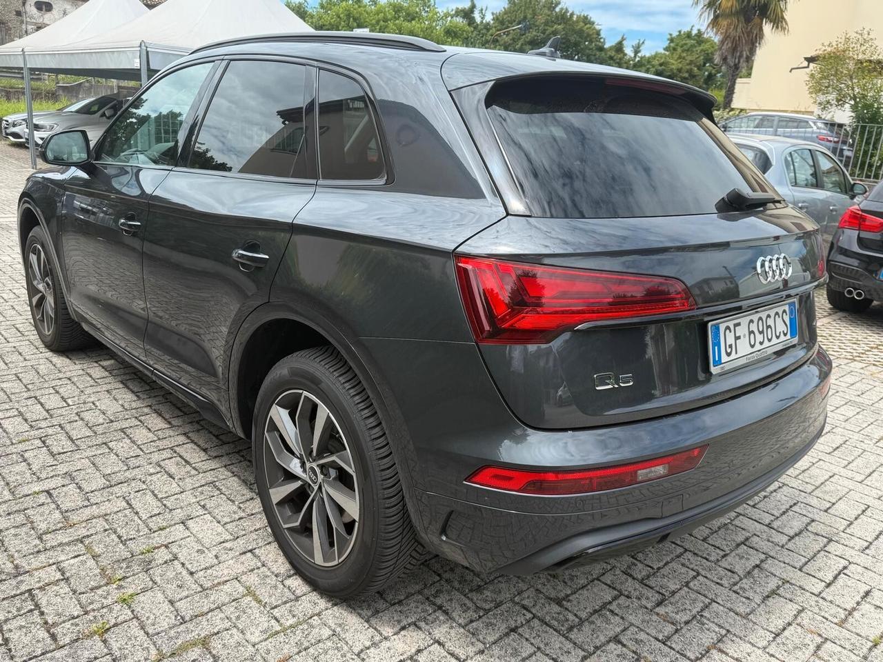 Audi Q5 40 TDI 204 CV quattro Book service AUDI