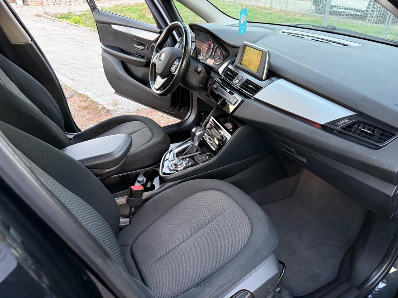 Bmw 2er Active Tourer 218d Advantage