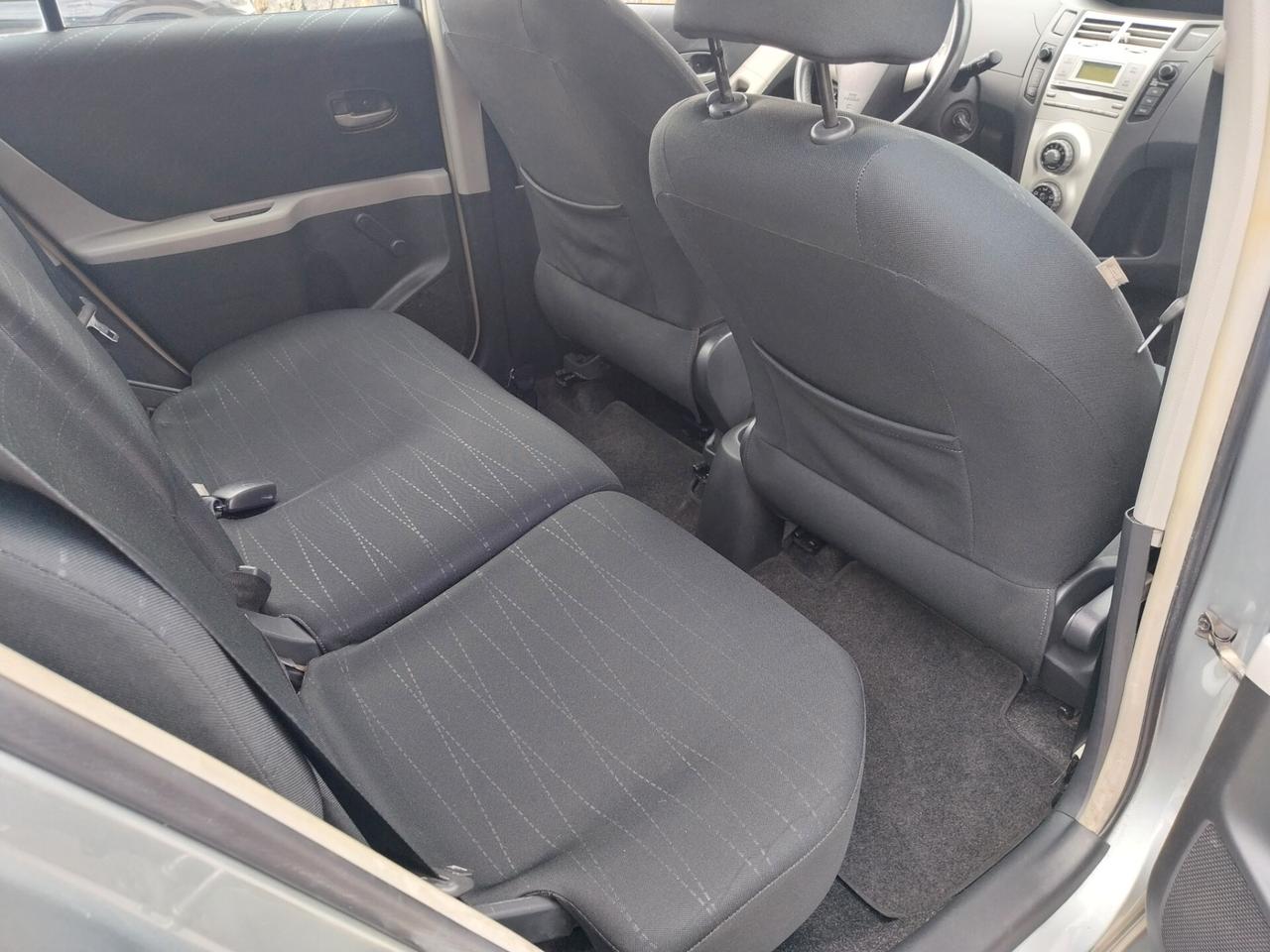 TOYOTA YARIS 1.0 BENZINA 120.000 KM 2008