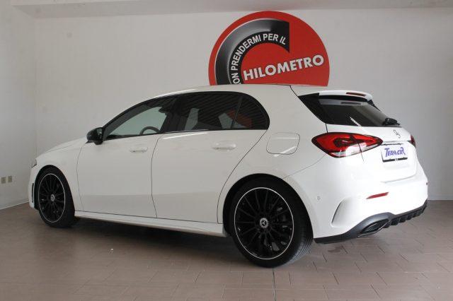 MERCEDES-BENZ A 180 dAutomatic AMGLine Premium Night Edition Uniprop.