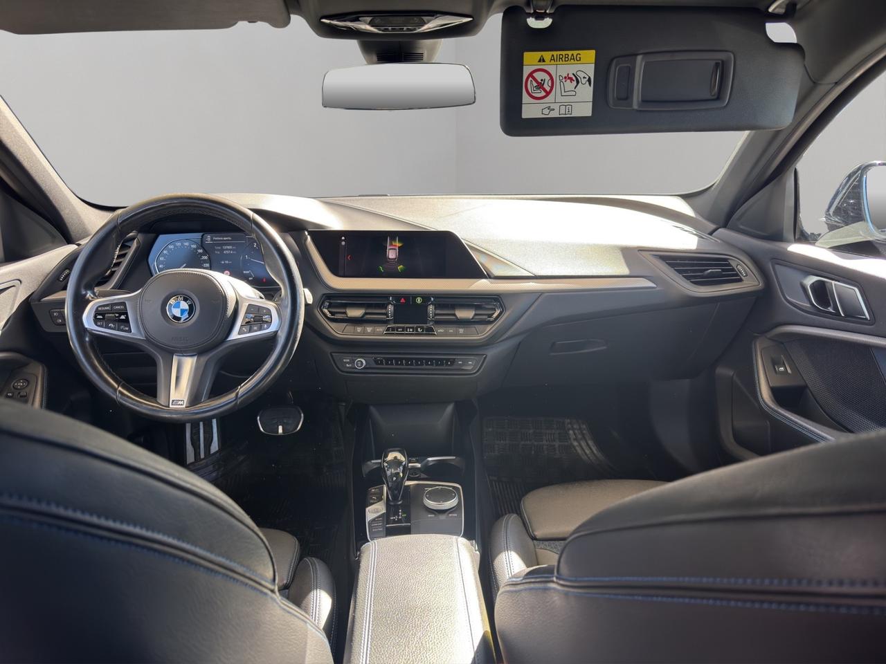 Bmw 116 116d 5p. Msport