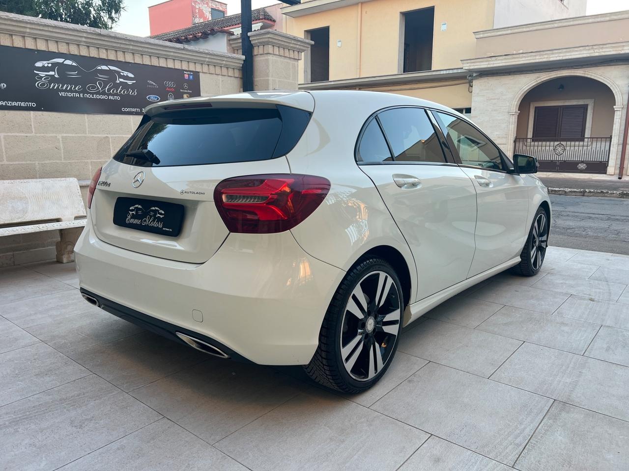 Mercedes-benz A 200 Sport Black Line TAGLIANDI UFFICIALI MERCEDES