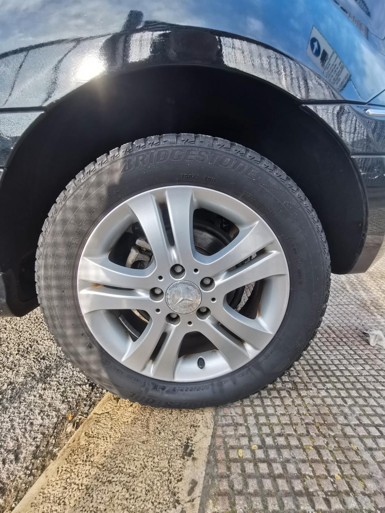 Mercedes-benz B 180 CDI Premium - 2012