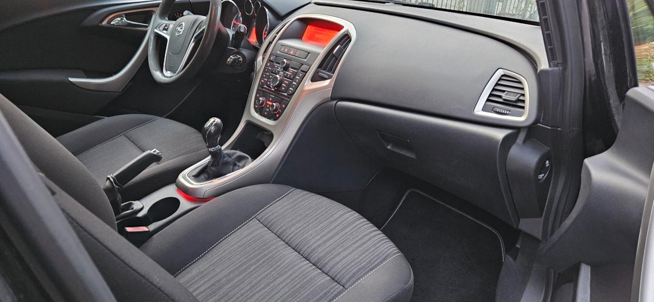 Opel Astra 1.7 CDTI 110CV EcoFLEX S&S 5 porte Cosmo
