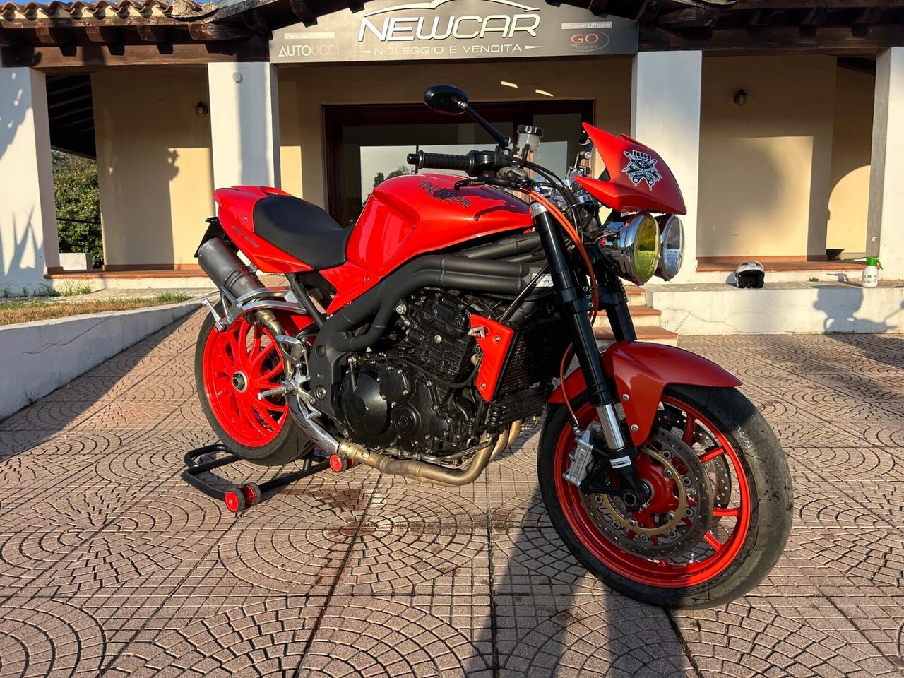 triumph speed triple 1050
