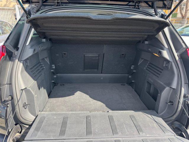 PEUGEOT 3008 1.6 HDi 115CV Allure