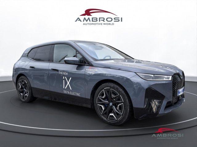 BMW iX xDrive40 Pacchetto Sportivo