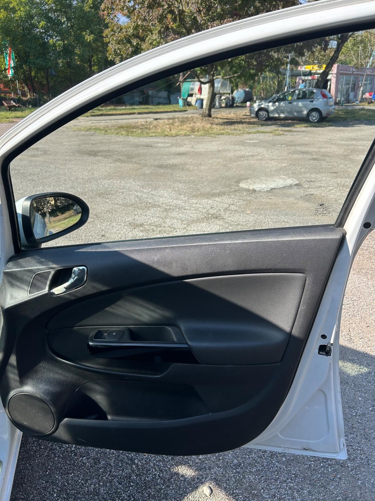 Opel Corsa 1.2 85CV 5 porte GPL-TECH Elective