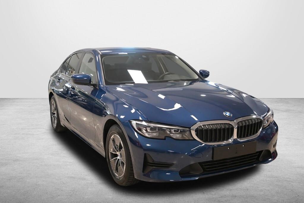 BMW 316D 122CV 6M. BUSINESS ADVANTAGE ( FARI LED - BMW DIGITAL COCKPIT - PELLE - NAVI - MIRROR - PDC )