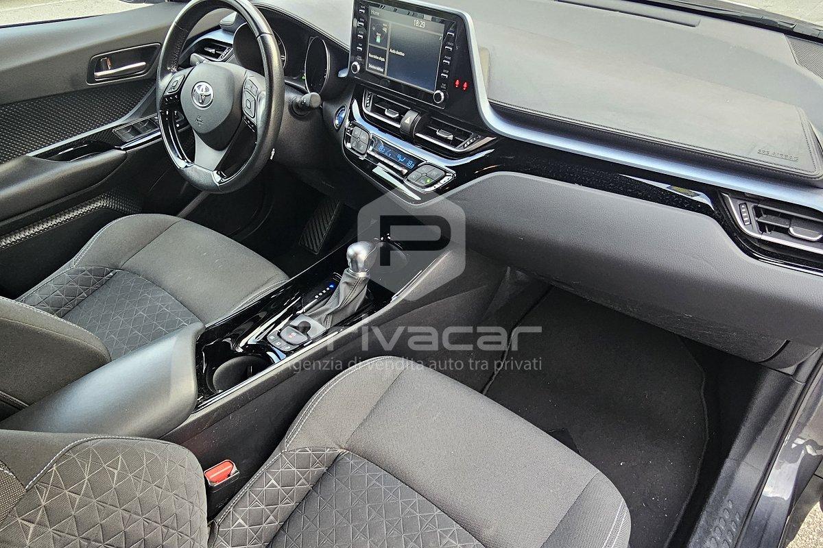 TOYOTA C-HR 1.8 Hybrid E-CVT Trend