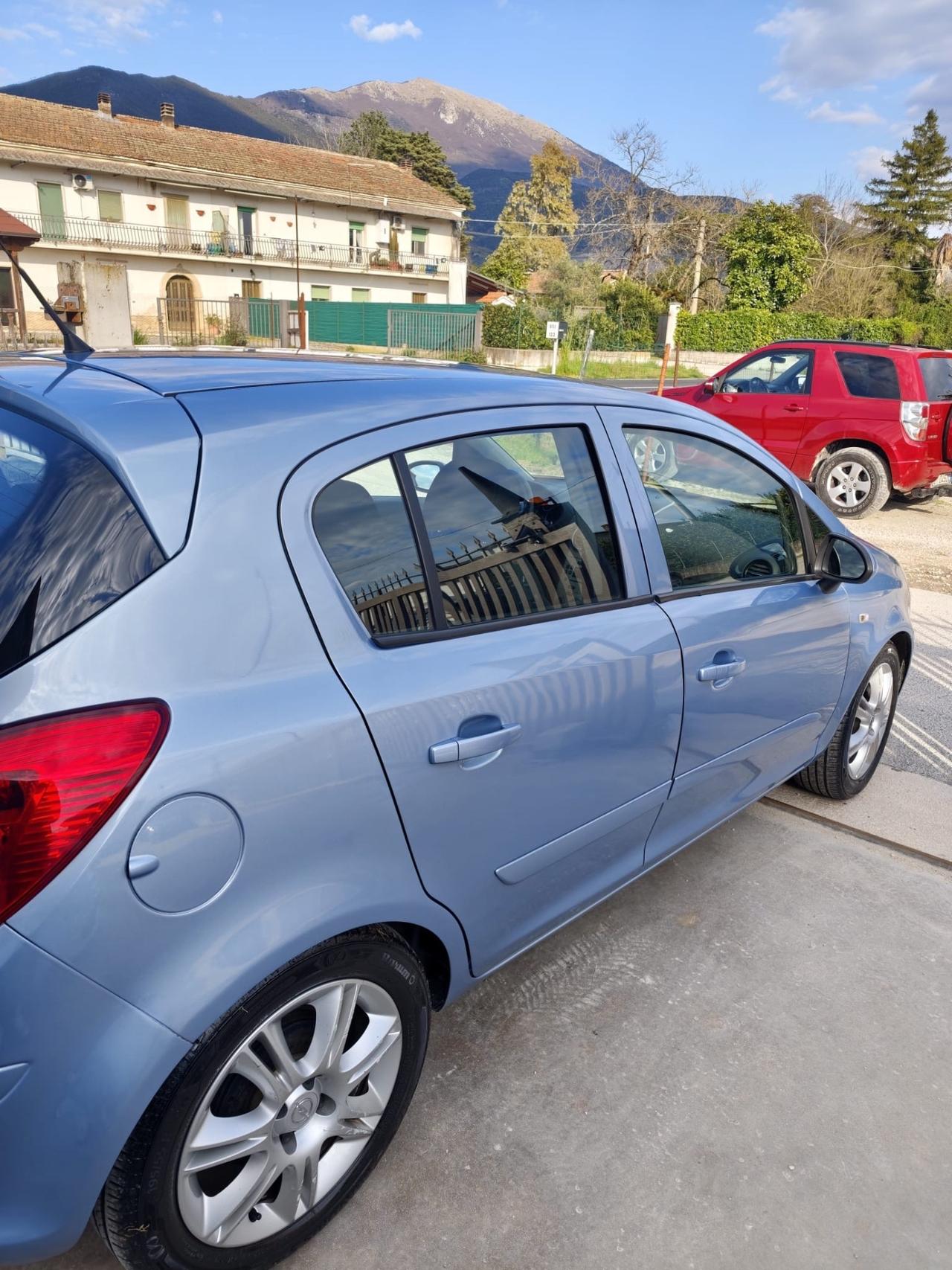 Opel Corsa 1.2 5 porte Cosmo gpl garantita 12 mesi