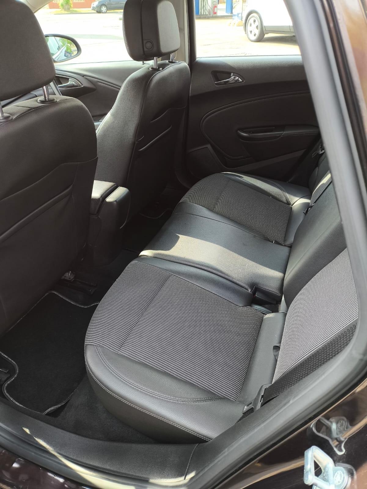 Opel Astra 1.7 CDTI 110CV Sports Tourer Cosmo