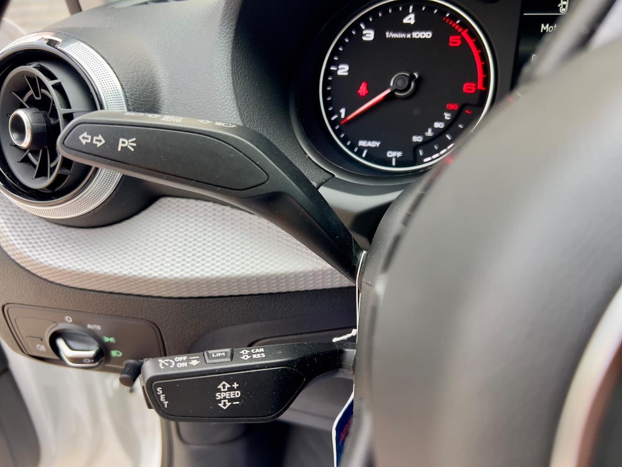Audi Q2 35 TDI S tronic Admired Advanced