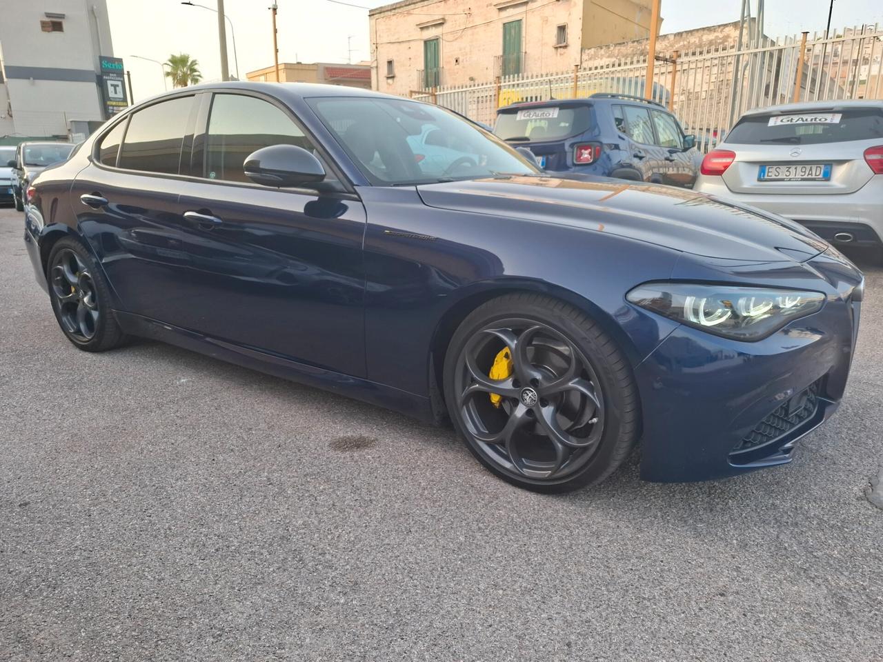 Alfa Romeo Giulia 2.2 allestimento " COMPETIZIONE "
