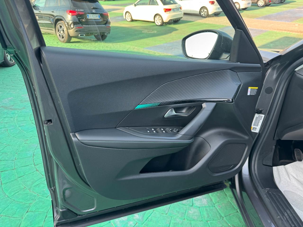 Peugeot 2008 PureTech 130 S&S GT