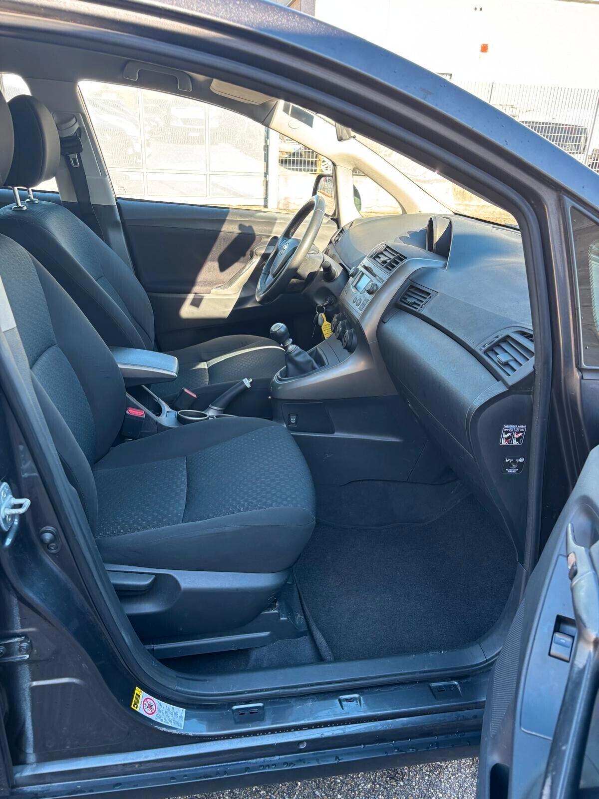 Toyota Verso 1.6 Sol CON SOLI 91.900 KM CERTIFICATI TOYOTA UNICO PROPRIETARIO, 5 posti