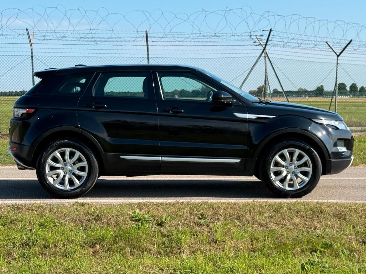 Land Rover Range Evoque 2.2 Sd4 190cv 5p. Pure Tech "SERVICE + FATTURE"