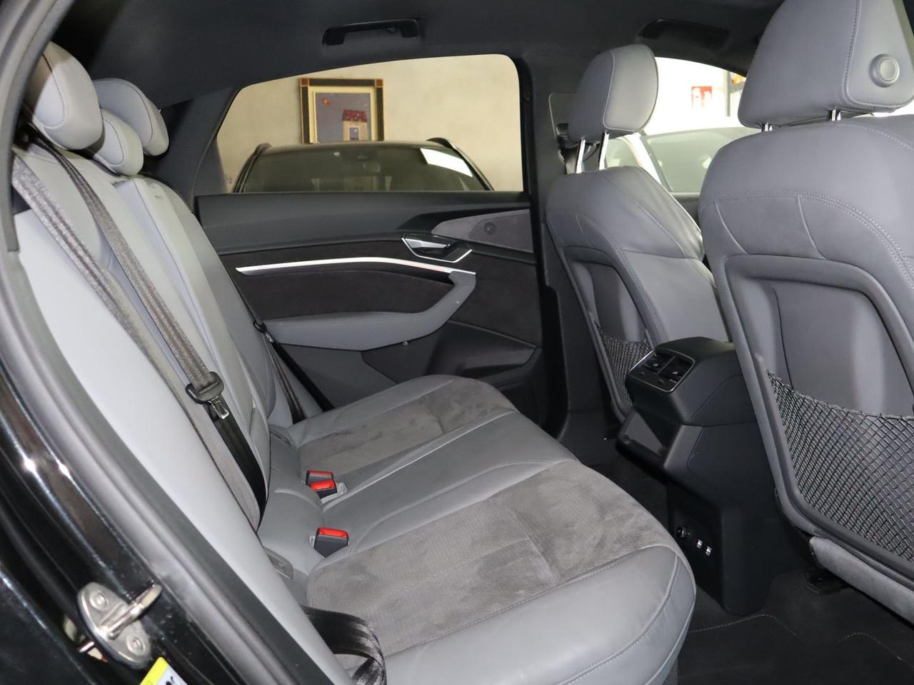 Audi e-tron S Line 55 #10169