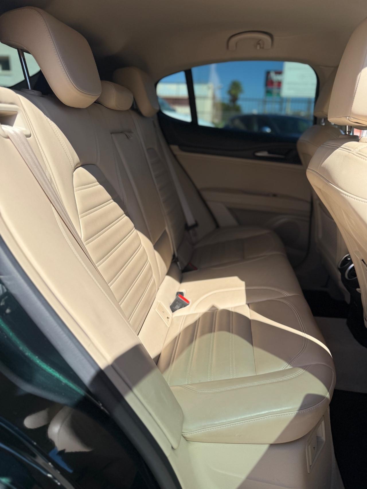 Alfa Romeo Stelvio 2.2 Turbodiesel 210 CV AT8 Q4 Veloce Tì
