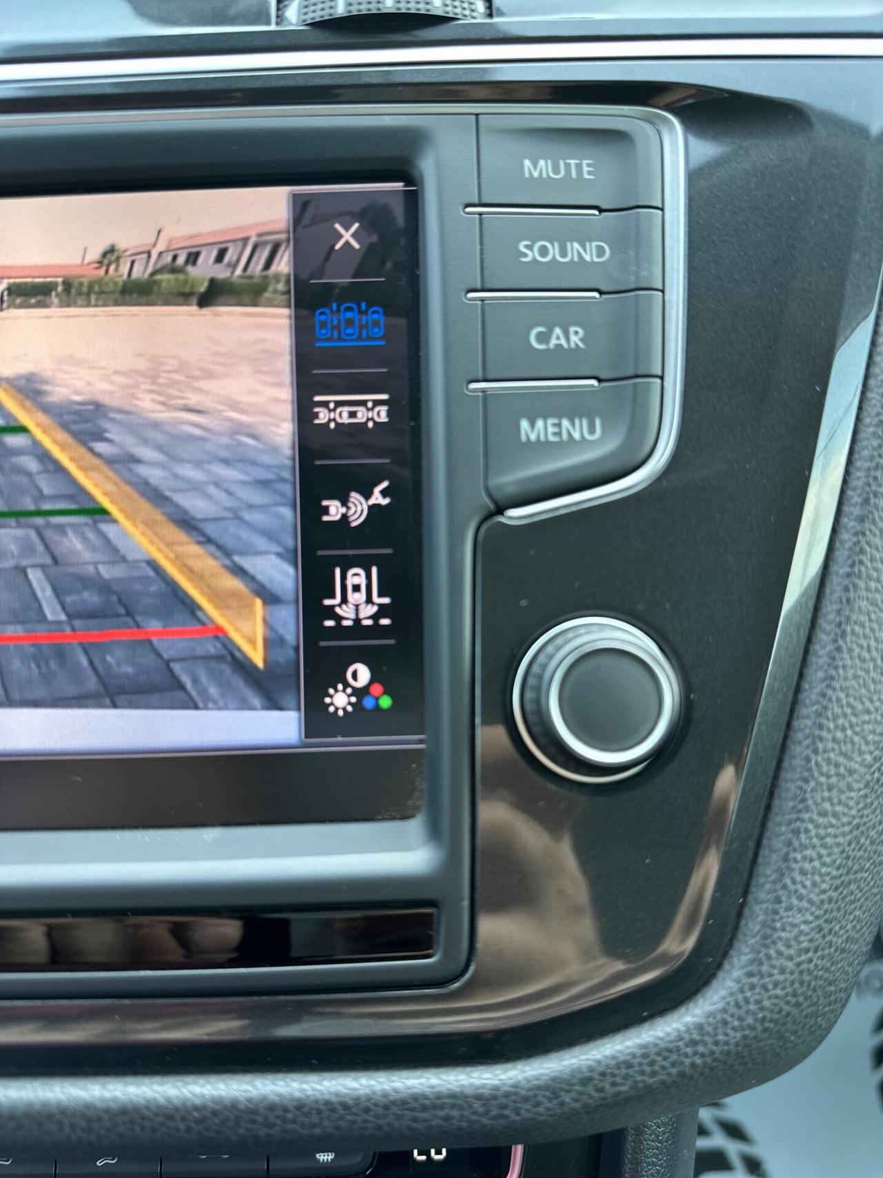 Volkswagen Tiguan 2.0 TDI SCR DSG 4MOTION R-LINE