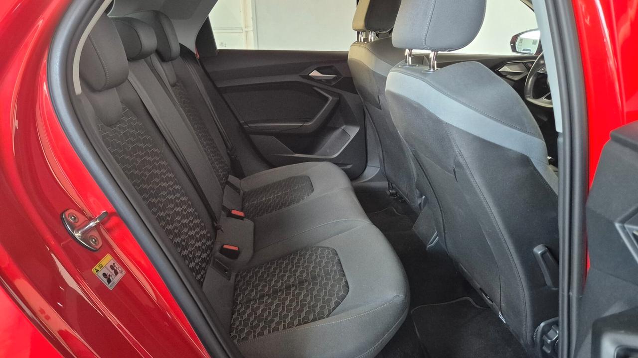 Audi A1 SPB 35 TFSI S tronic Identity Black 150 CV