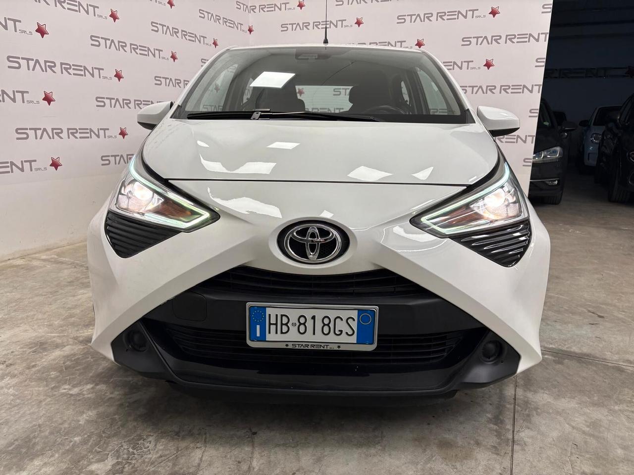 Toyota Aygo Connect 1.0 VVT-i 72 CV 5 porte x-play