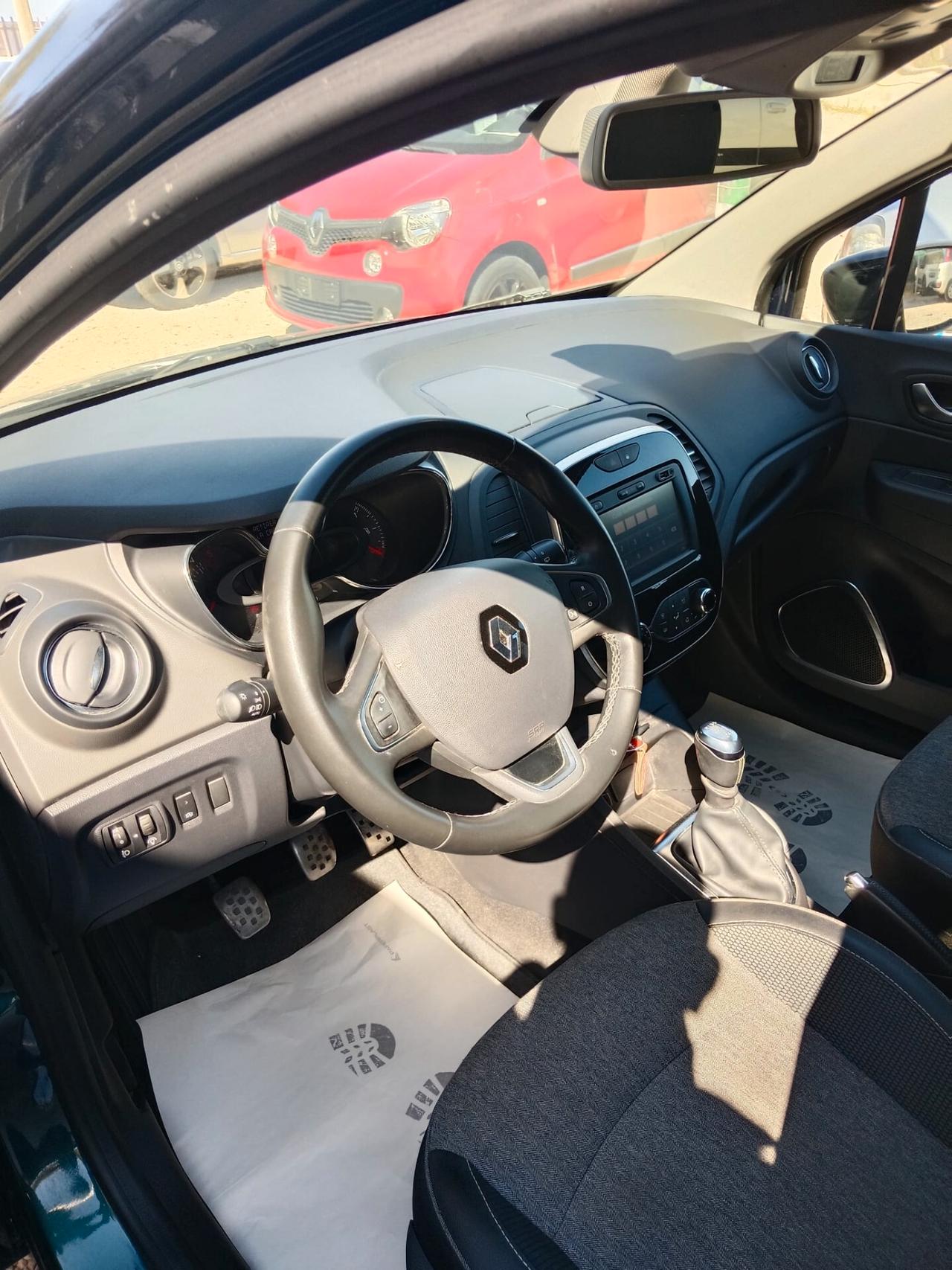 Renault Captur dCi 8V 110 CV Start&Stop Energy Initiale Paris