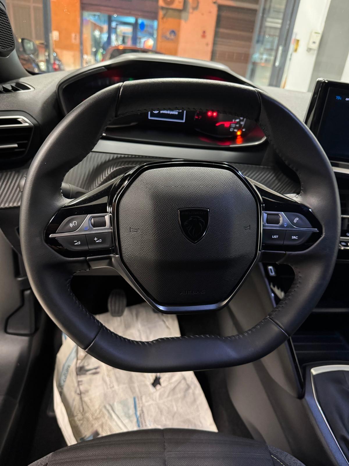 Peugeot 2008 PureTech 100 S&S Active